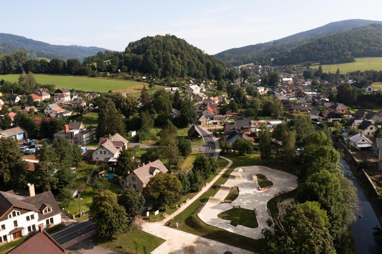 Penzion Mona Hotel Jeseník Kültér fotó