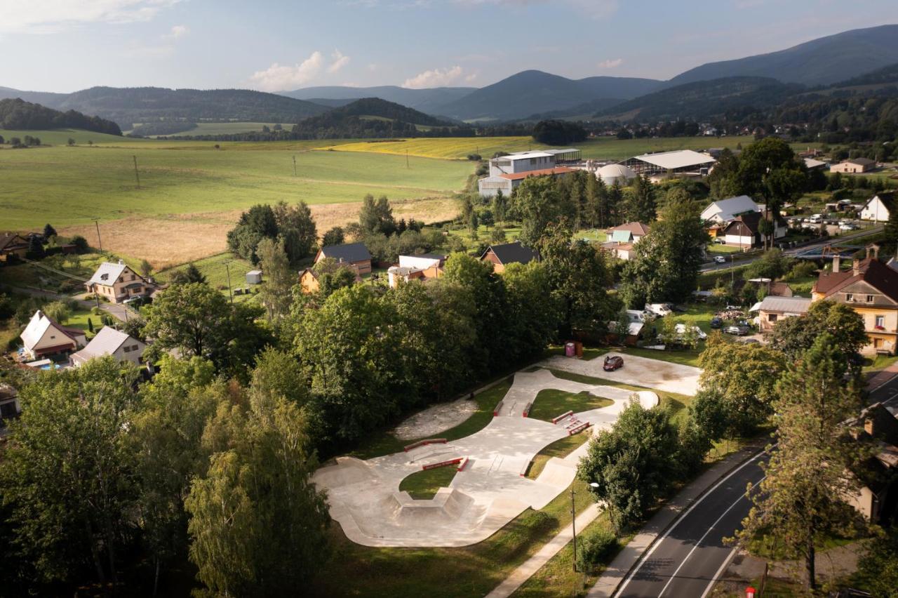 Penzion Mona Hotel Jeseník Kültér fotó